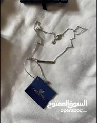  3 swarovski جديده للبيع