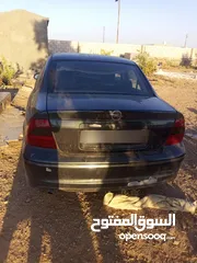  4 اوبل فيكترا 2000 للبيع