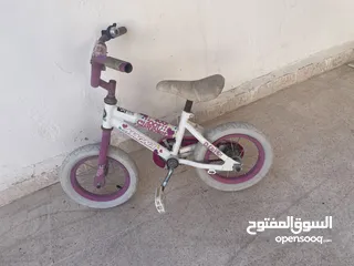  2 مطبخ  اطفال حاله ممتازة و بسكليت