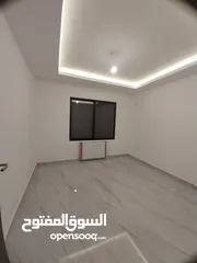  4 خلدا  4نوم وحديقة 100م كراج خاص