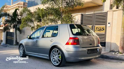  2 فولكسفاجن جولف 2003