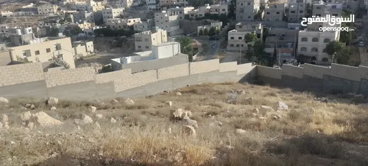  9 عماره سكنيه في صالحية العابد مكونه من أربع طوابق  وكراج وبئر ماء 60 متر وكوشان مستقل جميع الخدمات