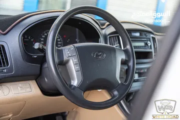  13 Hyundai H1 2016