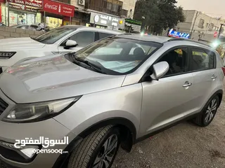  1 كيا سبورتاج2011 ديزل دفع رباعي ترخيص وتامين سنه فل اضافات بدون فتحه خاليه من الحوادث البيع كاش فقط
