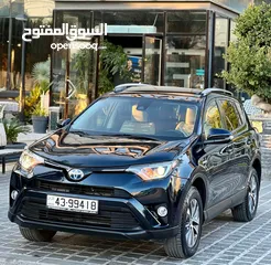  26 TOYOTA RAV4 2018 فل مع فتحة XLE