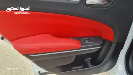  6 Dodge CHRYSLER 2020 V6 panorama