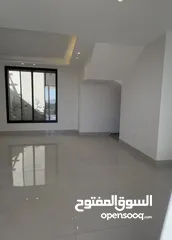  3 دابوق فيلا مستقلة للبيع على مساحة ارض 635 م