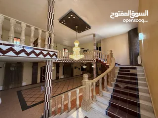  14 فيلا للبيع