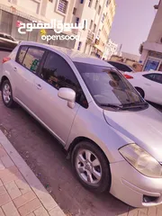  7 Nissan Versa 2007