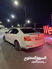  3 سكودا اوكتافيا فل الفل مع فتحة لورين كلمنت