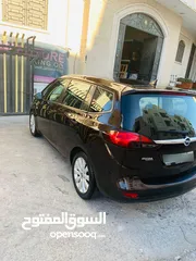  3 اوبل زافيرا 2015