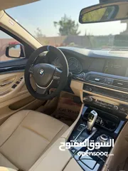  8 BMW 520i 2013