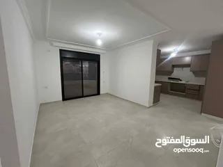  4 للبيع شقة مميزة في حي المصايف