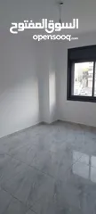  18 لليجار شقه جديده سطح مرحبا بجانب مخازن صندوقه