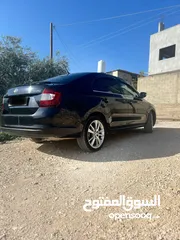  6 سكودا رابيد بنزين مطور 1.4 تيربو (المتميزة).