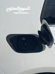  10 Volkswagen e-Golf Electric 2019