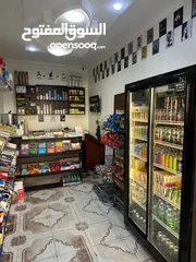  4 قهوة للبيع داخل مجمع تجاري تخدم 24 محل