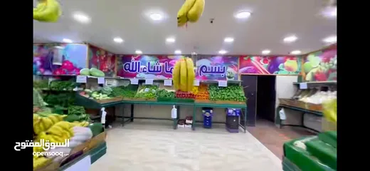  26 ثلاث محلات تجاريه ومخازن علي شارع 36 التجاري الزرقاء الجديدة في افضل موقع في الشارع