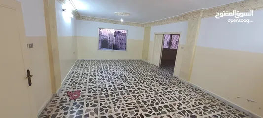  4 شقة للإيجار