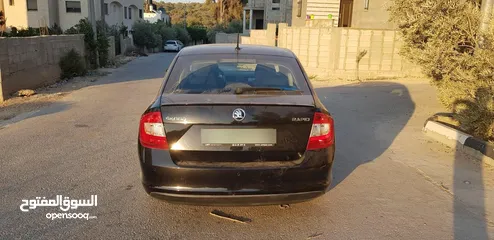  2 سيارة سكودا رابيد 2016