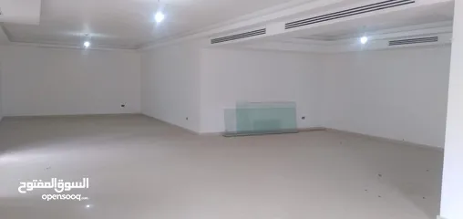  13 شقة طابقية للبيع او للإيجار في شارع مكة - ref : 14562