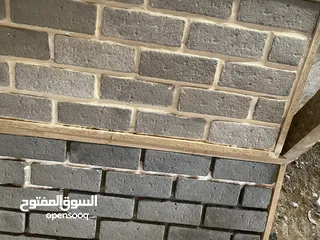  1 حجر ديكور صناعي (بريكم ) متوفر في جميع الالوان  مقاوم للشمس والماء  يوجد سعر خاص لاصحاب الكميات