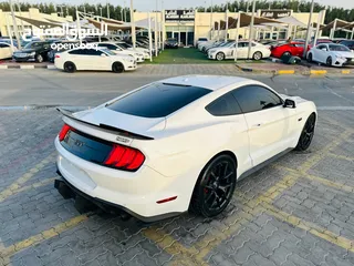  5 FORD MUSTANG GT 2019