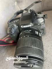  1 كاميرا كانون 80D