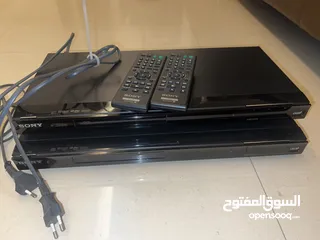  1 SONY DVD PLAYER LIKE NEW CONDITION