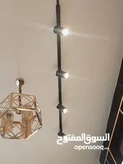 12 ثريات ومعلقات جديده استعمل بكم شهر للبيع بداعي السفر والرحيل