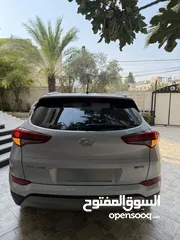  3 جيب هونداي توسان 2016  فقط 75 الف كاش فل بدون فتحة مميز جداً ترخيص تامين شامل سنة بالورقة  بالنايلن