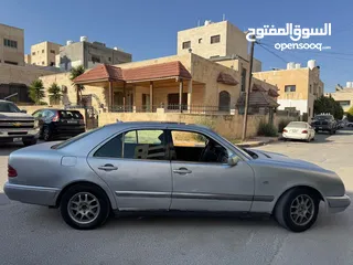  2 مرسيدس E200 للبيع