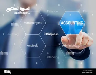  7 أستاذ محاسبة و اقتصاد حاصل على الامتياز لطلاب الجامعات