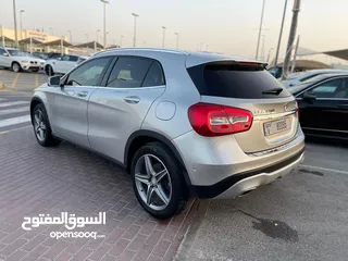  20 Mercedes GLA 250 2018 