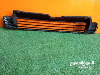  3 شبك طمبون امامي تويوتا بريوس 2010-2011  مستعمل اصلي ياباني بحالة ممتازه  Toyota Prius 2010-2011