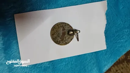  8 قطع قديمه ونادرة
