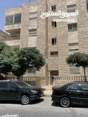  2 شقة للبيع بحي عدن من المالك  مباشرة والسعر قابل للتفاوض وسيتم خصم اي مبلغ صيانة من المبلغ