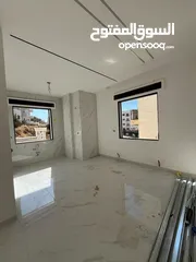  2 ثالث مع روف قرب دوار المرزق مرج الحمام تشطيب فندقي