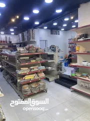  4 محل للبيع بخلو في سوق ابو نصير بإيجار مميز جداً