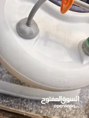  5 كرسي هزاز كهربا للبيبي من عمر يوم لعمر 9 اشهر مع كراجة للأطفال مستعمل بحالة الجديد.