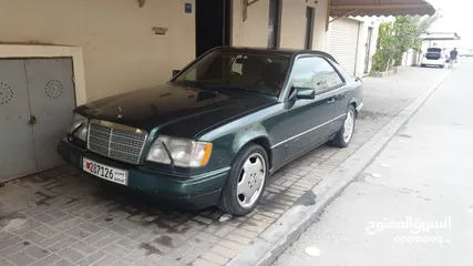  3 Mercedes 220 CE
