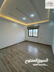 15 شقة فاخرة طابق ارضي مع تراس وكراج خاص 50م مع مدخل مستقل