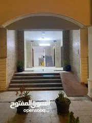  3 عماره للبيع بحي الصفا 550 متر دخل10%