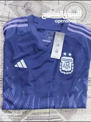  3 The Argentina 2022 World Cup away jersey.