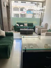  3 صالون سيدات للبيع سبب البيع السفر للخارج