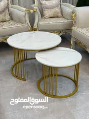  5 طاولات مودرن متداخلة فخمة تصميم راقٍ يجمع بين البساطة والأناقة، سطح رخامي أبيض بنقشة طبيعية