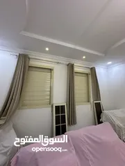  4 Aluminium shutter with electric motor remote control