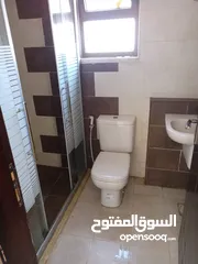  6 للبيع شقة مميزة في أبو نصير قرب نادي أبو نصير جديدة لم تسكن مع ترس خلفي 3 مداخل