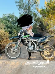  1 كوازاكي 2017 مانور 250