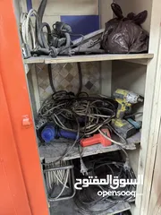 27 محل بودي كامل متكامل للبيع